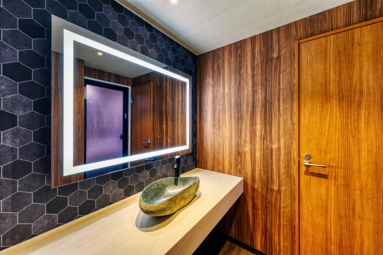 Hotel Lotus Okayama Adult Only Exteriör bild